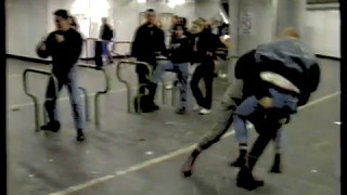 Doku über Skinheads und Hooligans in Wien 1991