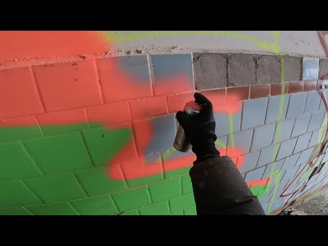 Video: Colorido Graffiti como punto culminante de la minimalista Villa Von Stein en Frankfurt