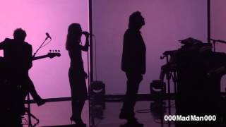 Vanessa Paradis - Les Roses Roses (avec Benjamin Biolay) - HD Live au Casino de Paris (13 Nov 2013) chords