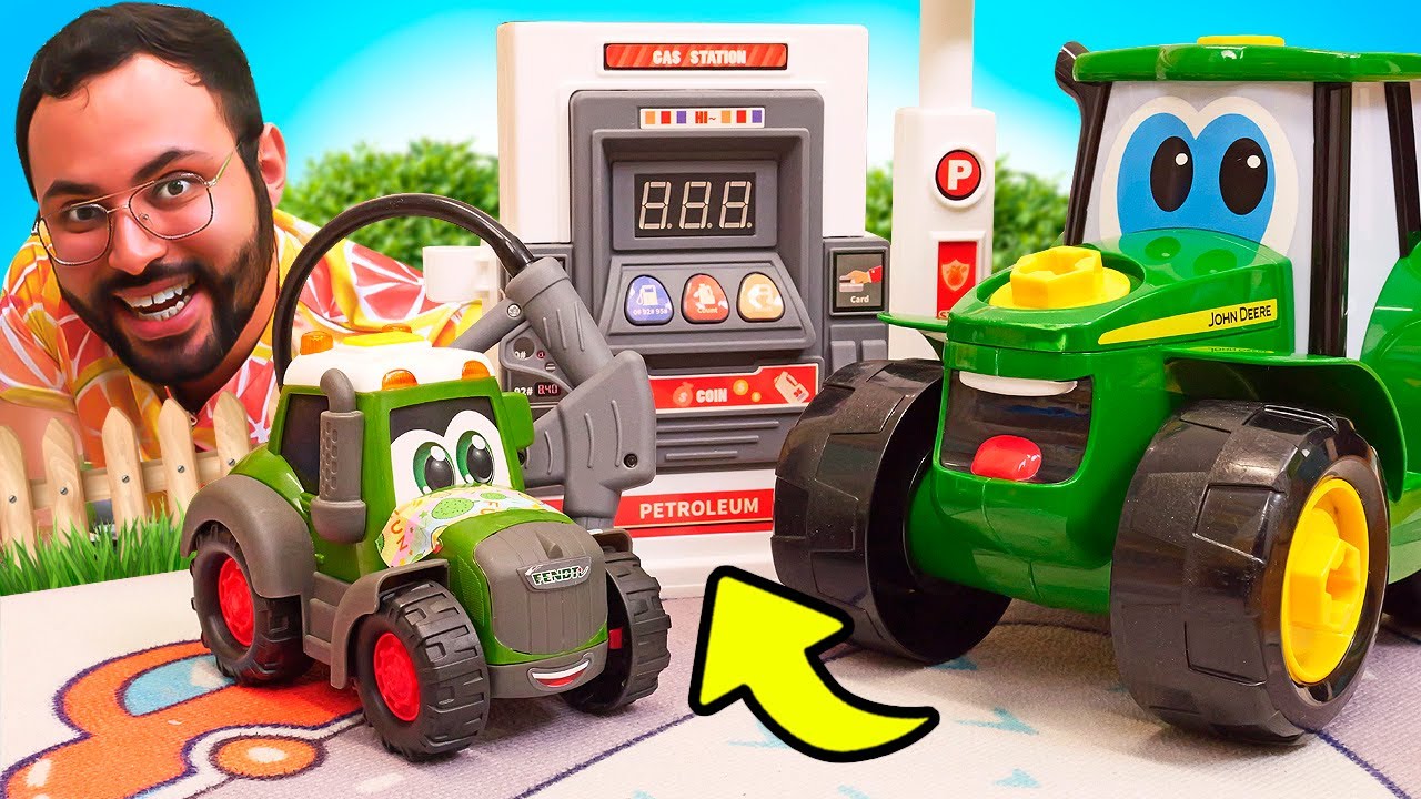 ¡Conociendo al pequeño Tractor! Tractor Johnny y Manu - YouTube
