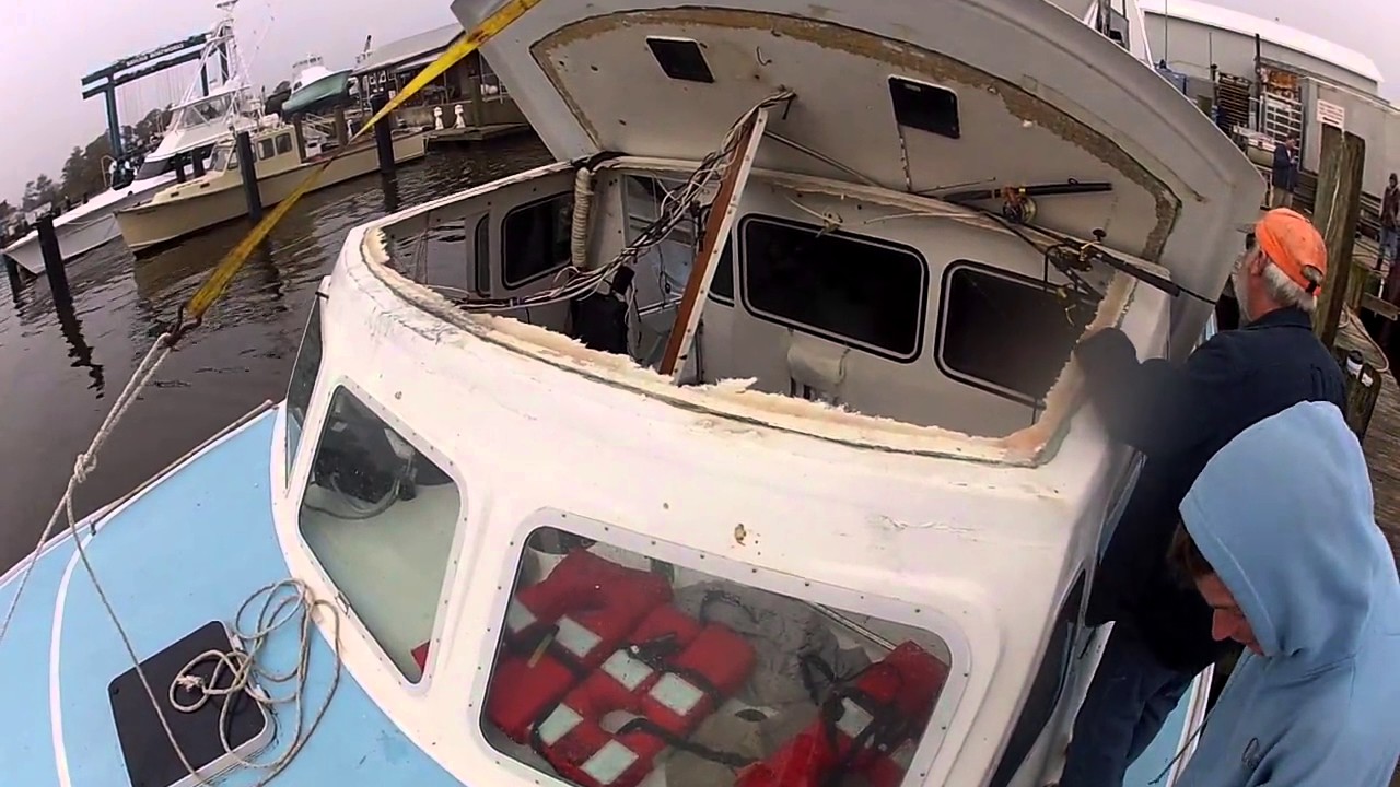 OBX boat loses top crossing Oregon Inlet YouTube