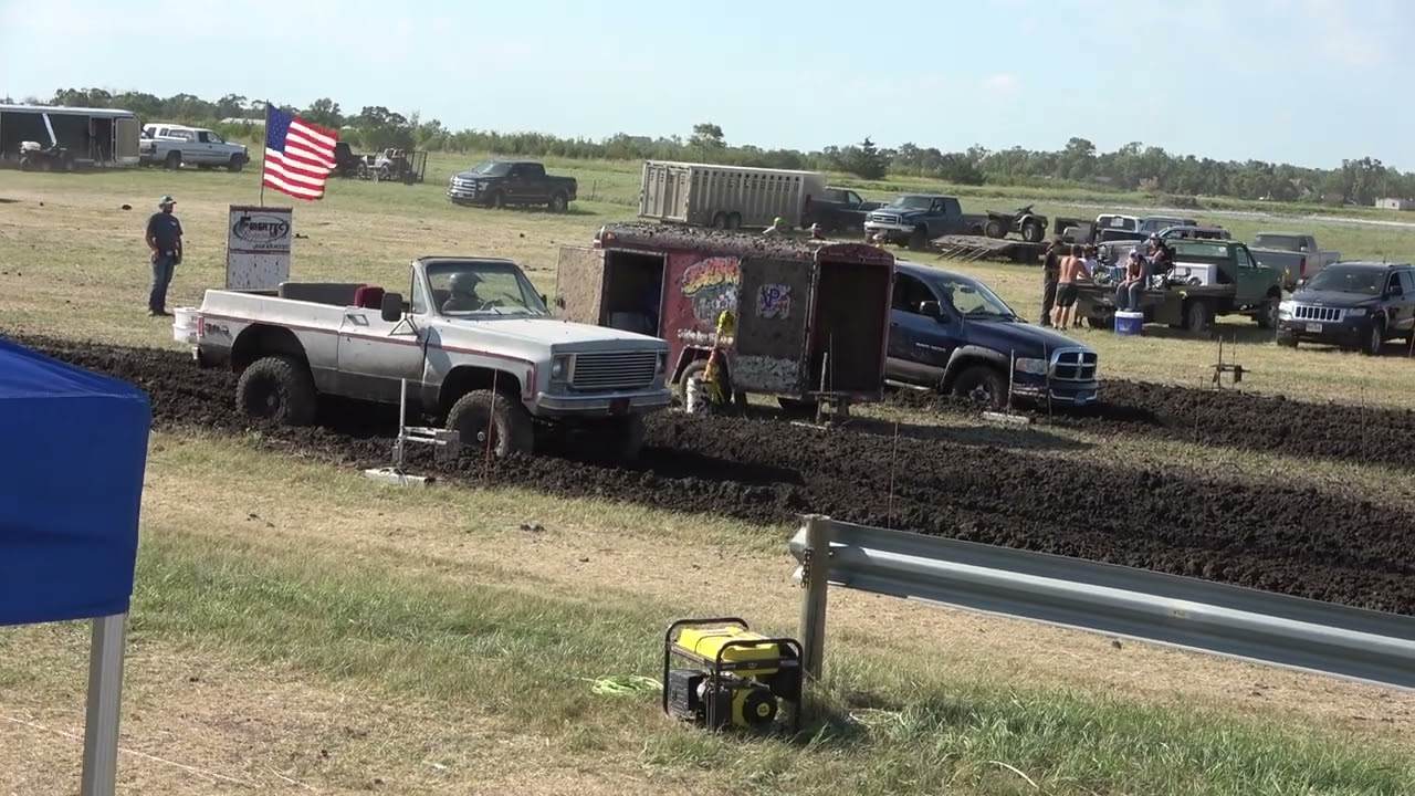 Street Rod Class Race 24 July 30, 2022 Woonsocket, SD Mud Drag