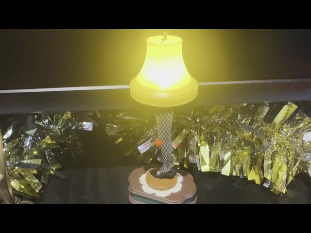 RETRO VLOG: My childhood/retro vibe Christmas ornaments! | December 2025