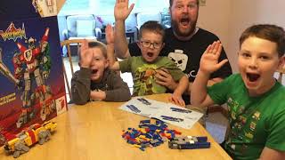 Lego Voltron vs. Original 1980’s Diecast Voltron - Lego stop motion assembly