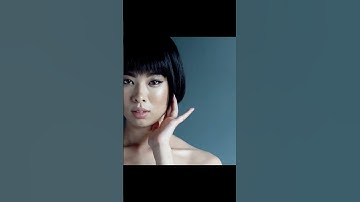 The Secrets To Posing Hands Like A Pro Model!