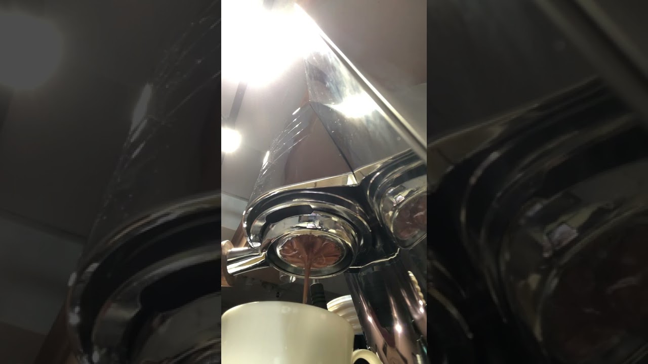 Nuova Simonelli Oscar 2 with OPV bottomless portafilter dial in 9 bars