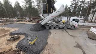 crushed stone work. Volvo ewr 150 E + engcon + Trimble.