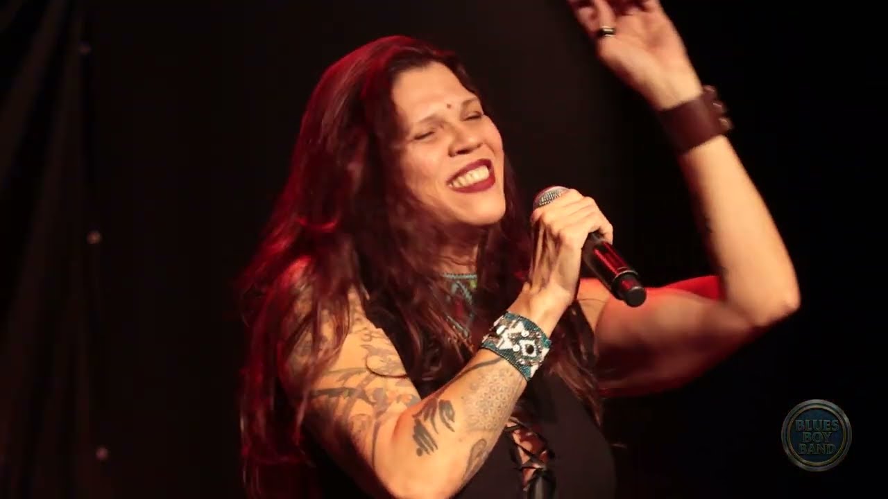 Blues Boy Band e Claudia Sette – “Amor Vazio” (Celso Blues Boy) [Ao Vivo no Teatro Brigitte Blair]