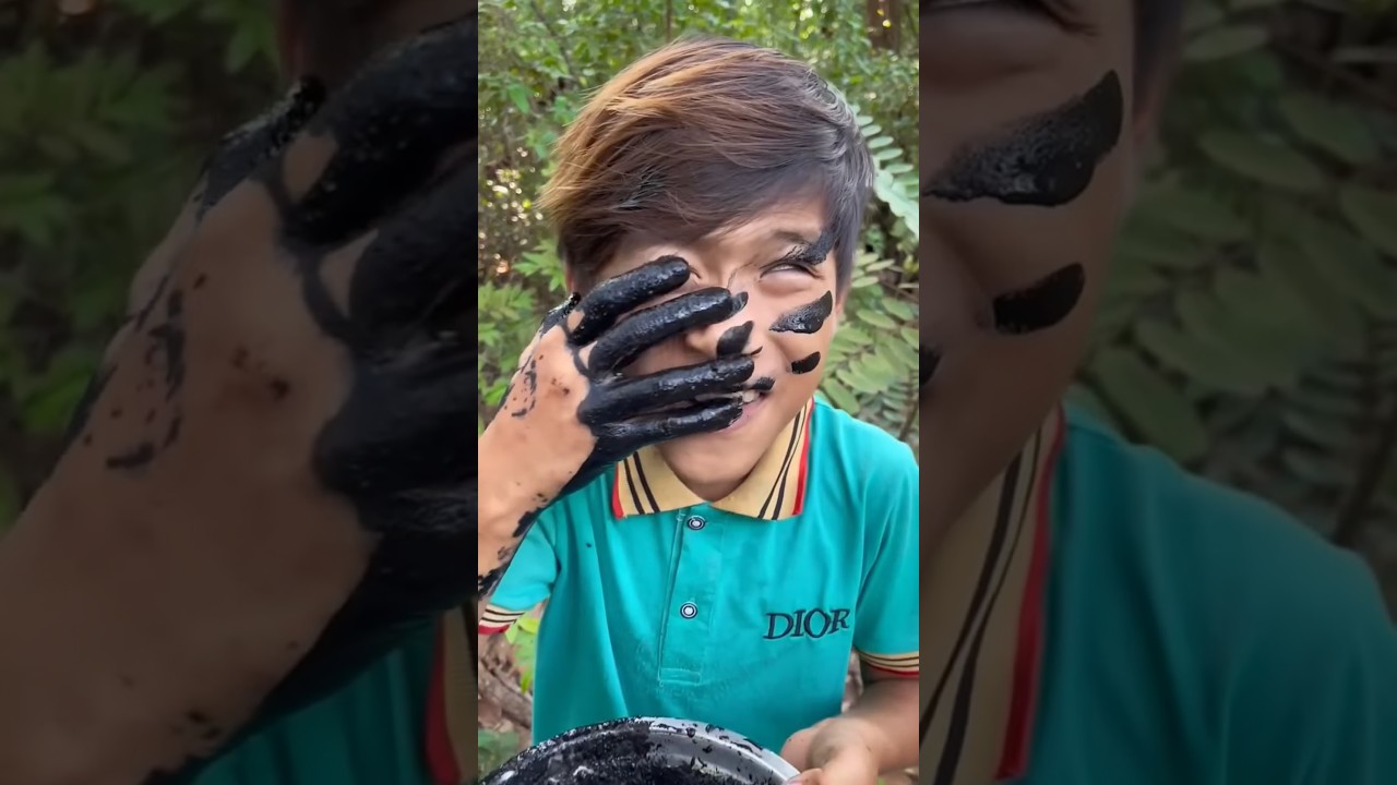 Survival Skills Simple but Useful in jungle#bushcraft #camping #outdoors #useful #shorts 🤣#survival
