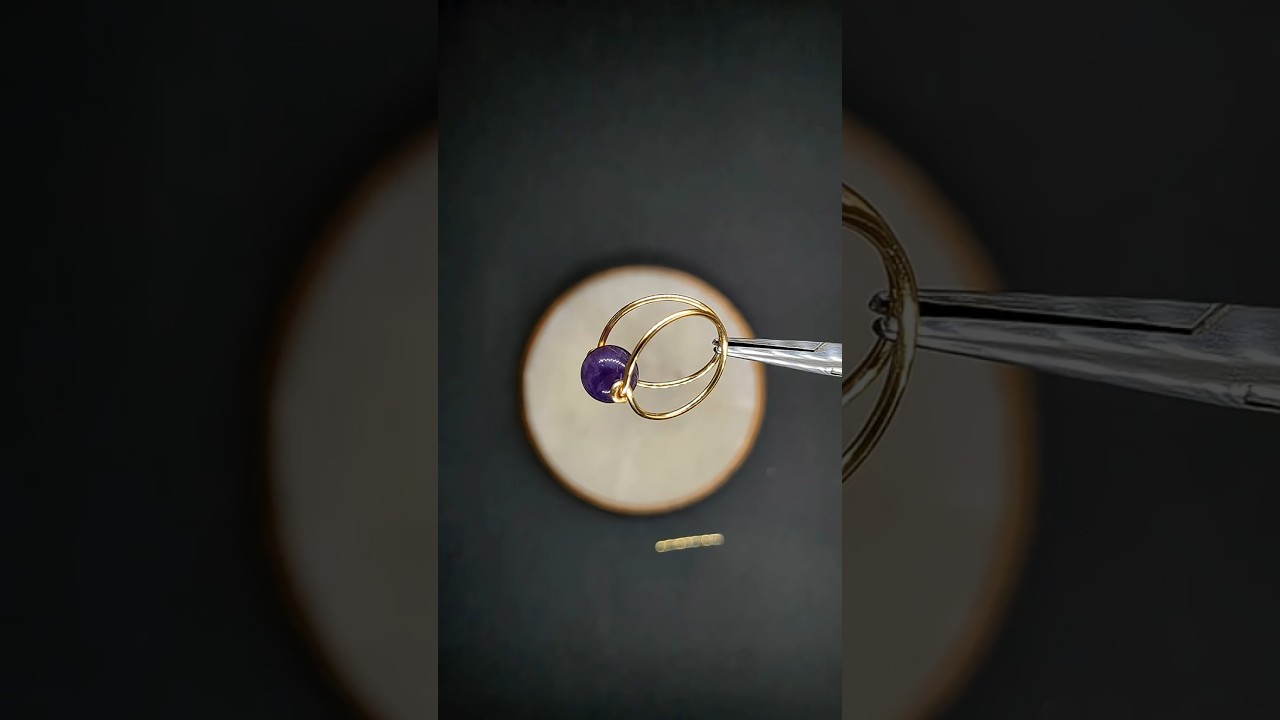 Anillo con piedra fácil