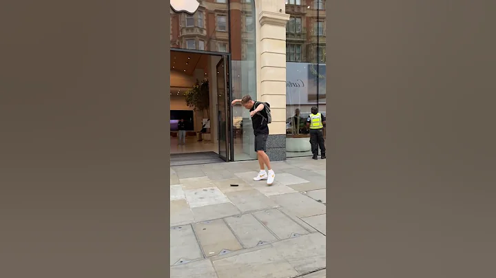 iPhone 16 drop Test 😨