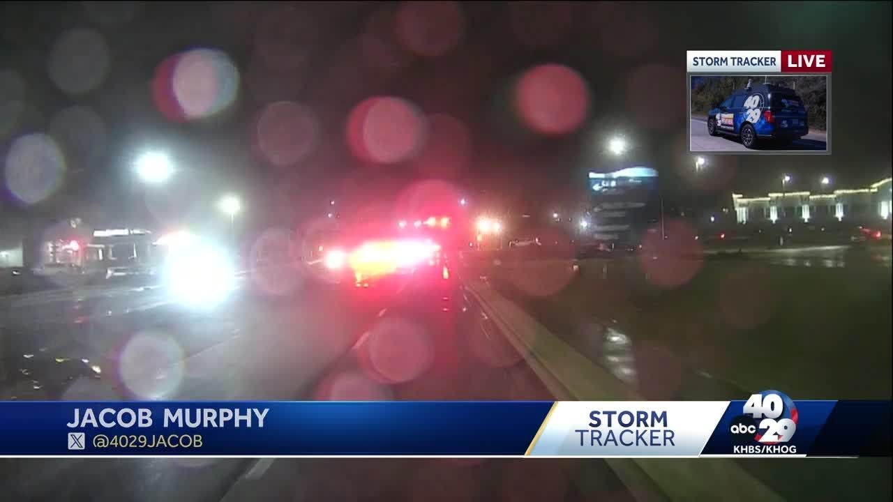 Northwest Arkansas road crews prepping for potential weather - YouTube