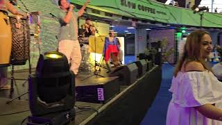 La Piragua 🇨🇴❤️.                                                               #musicalatina #hayro