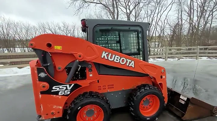 2018 KUBOTA SSV65 For Sale