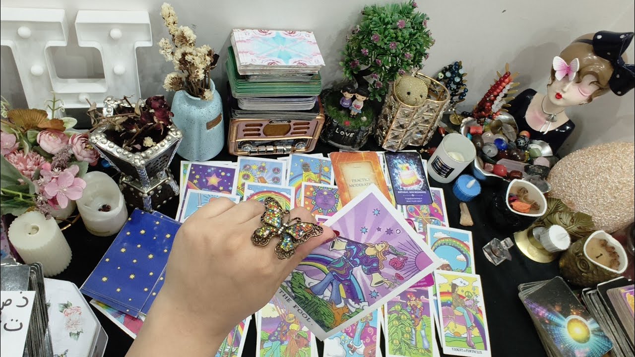 عاوز يحضنك🫂ويبكى ويعتذر💔مقهور فى غيابك😭مشغول يفكر فيك🌹وحشته ونفسه يسمع صوتك🔔 مشاعره,نواياه,خطواته🎉♥️