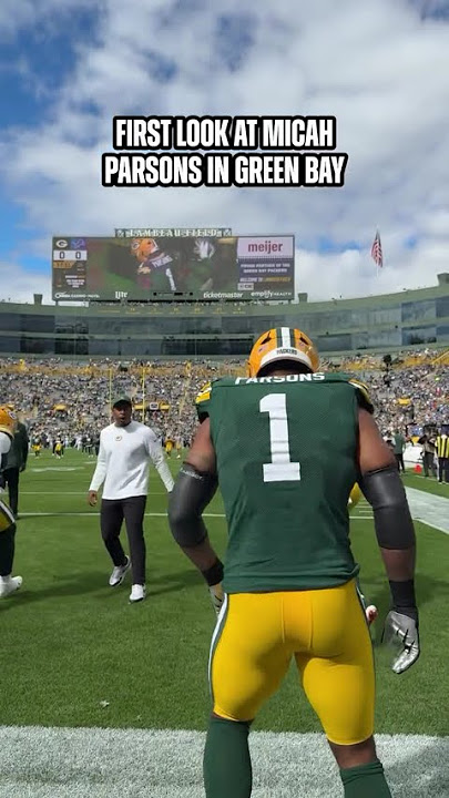 Micah Parsons first start in Lambeau Field 💚😤