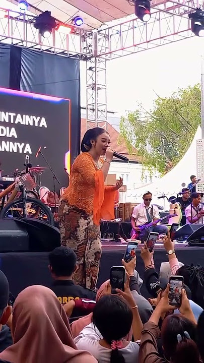 MANGU VERSI NIKEN SALINDRY#fypシ゚viral #MANGU#nikensalindri #nyanyi #sinden#masukberanda