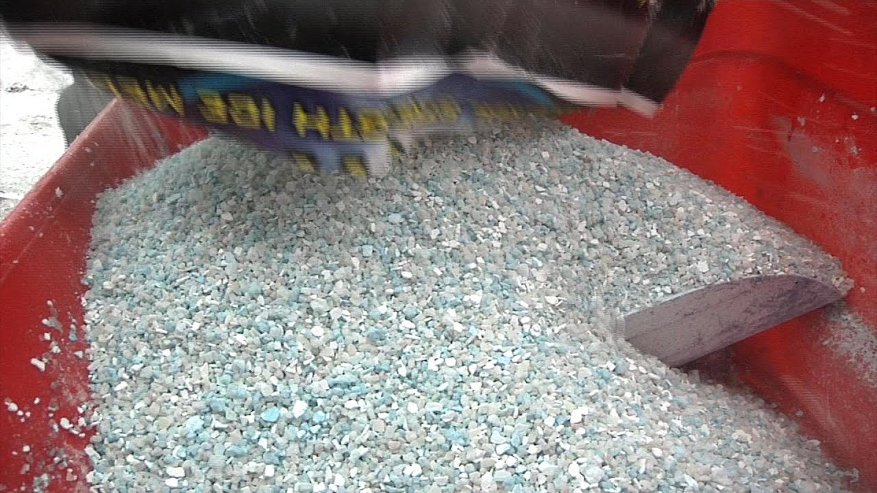 A Push for Less Salt on Sidewalks ‘More Salt Does Not Mean More Safety