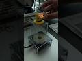 これはどういう原理ですか?まさか私に超能力があるの?#デジタルテクノロジー #超能力 #電気 #テスラ #ランプ