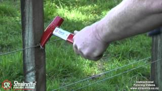 One Handed Tool NZ Made Strainrite Staplepull Fencing Staple Puller