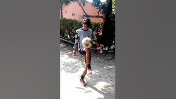 bést føotball fréestyle ⚽ bY 2s2....😎😎#shorts #viral #short