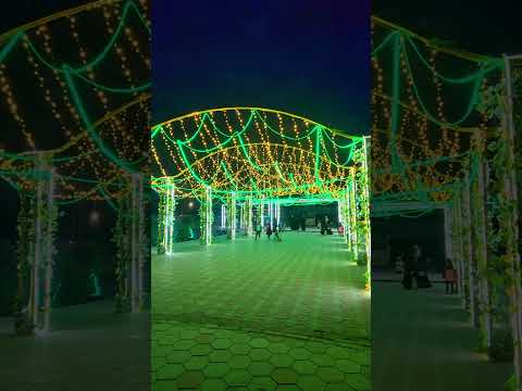 ممر السعادة تمشوا في ممرنا المضيء والجميل عالم الأحلام ترفيه ألعاب يوم ممتع حديقة ترفيهية