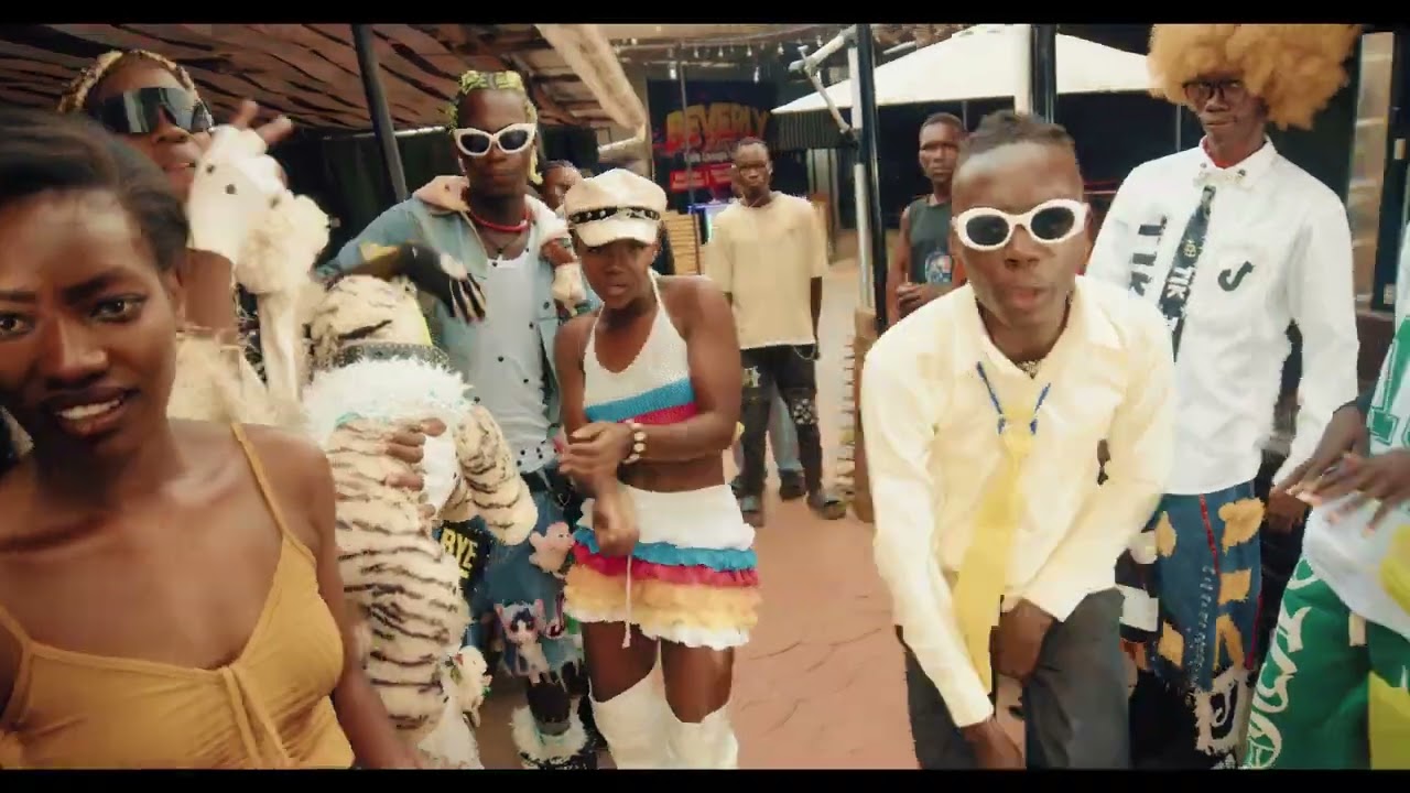 Rwede Pe Bestie Gyal_ft_Kasid Puma (official music video)__