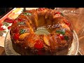 Rosca de reyes en panque (pound cake ) ingredients on ingles on the box below