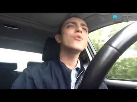Пение в машине