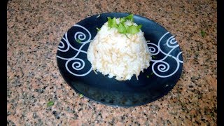 طريقة عمل الإرز بالشعرية مع سر فلفلته