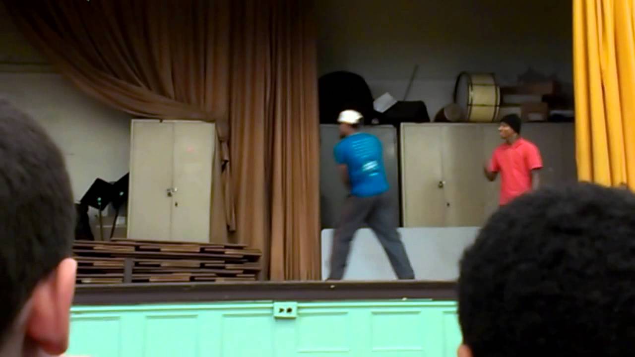 Automatic + Nerd dancing at Disston