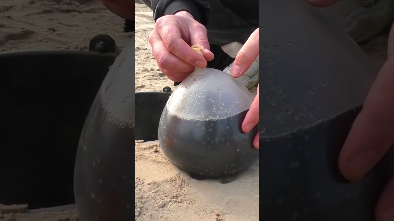 Mixed Coca - Cola & Mentos in balloons underground 