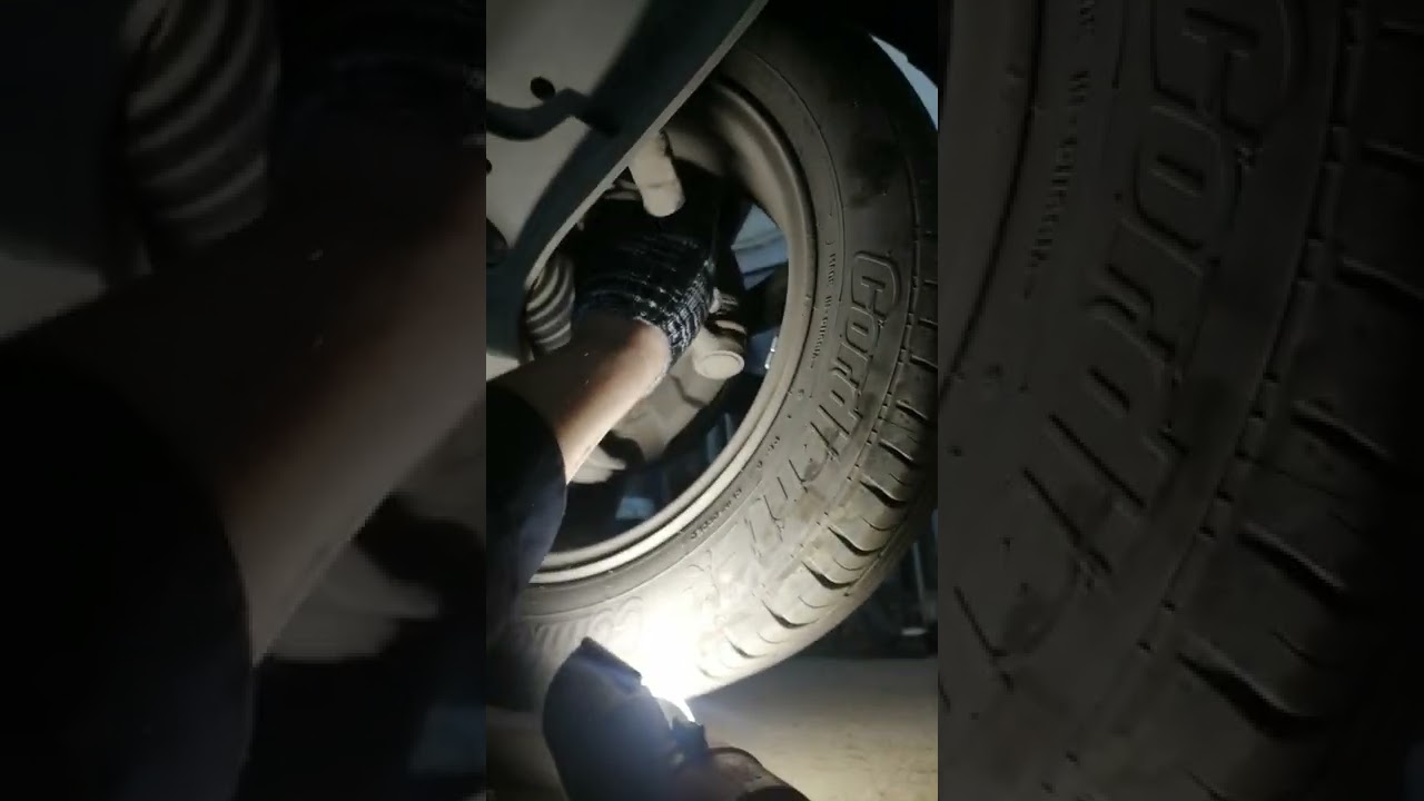 Солярис глухой стучит спереди при повороте на неровной дороге