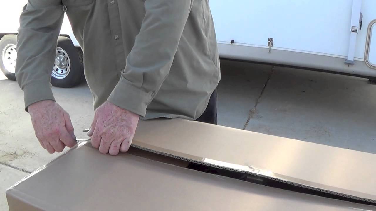 Traeger Texas Wood Pellet Grill Unboxing (Part 1 of 3) - YouTube
