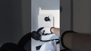 Chuveiro Autolimpante Black Completo + Acabamento Preto (ML7736KITC99PRETO)