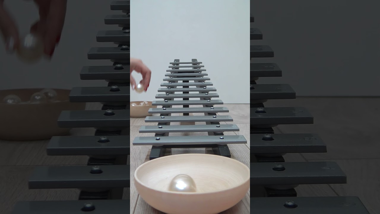 Satisfying video glockenspiel sound