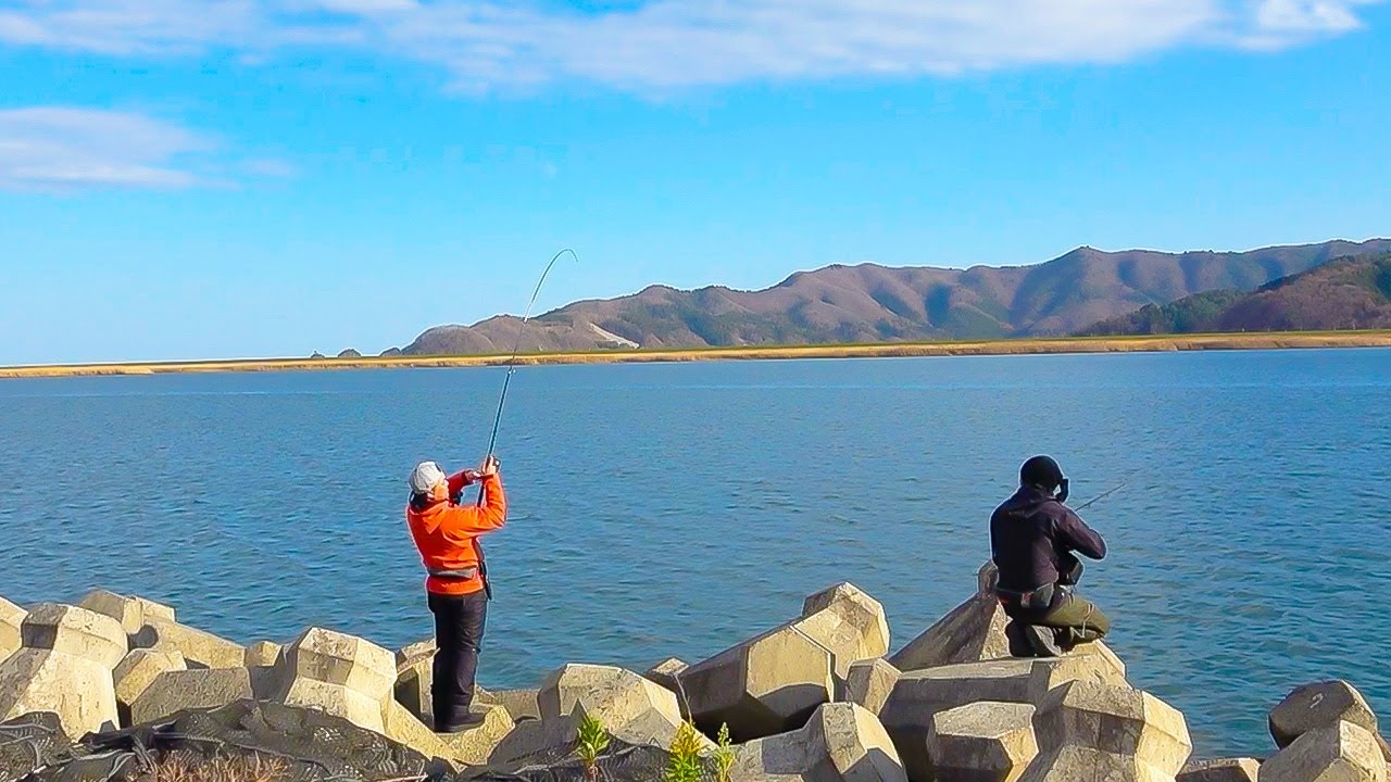 真昼間にルアーでカレイが連発！！この冬話題の釣り