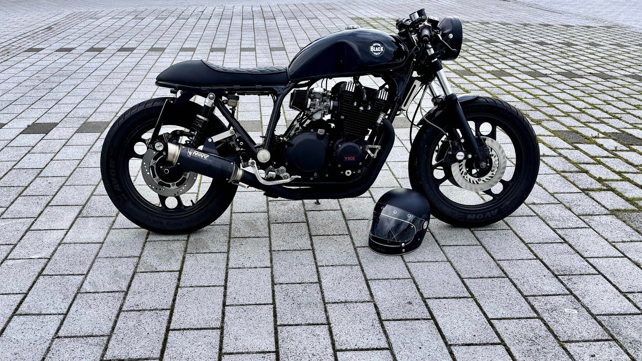 ヤマハ XJ900 旧車 レストアベース マニア玄人向け 1984 YAMAHA XJ900 Cafe Racer - YouTube