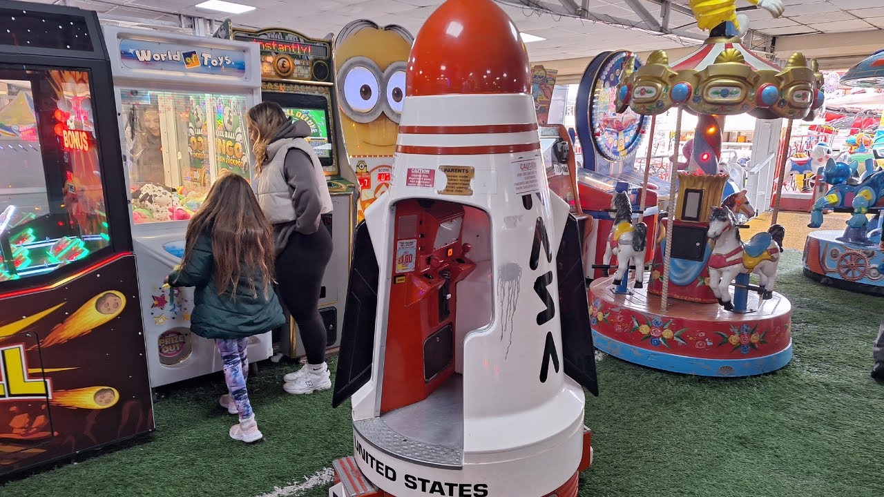 R.G. Mitchell Nasa Rocket Kiddie Ride - YouTube