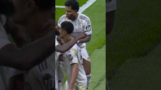 Nepakartojamas JUDE BELLINGHAM galvos smūgis