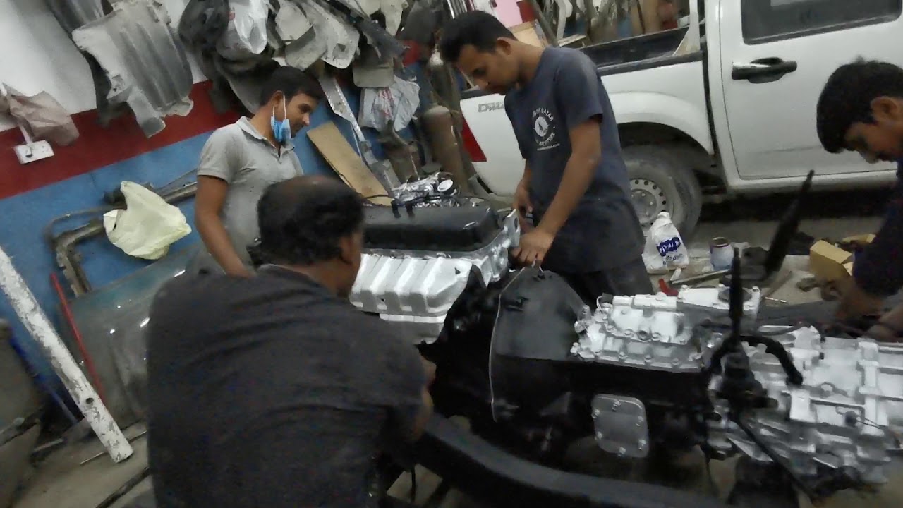 Car workshop - YouTube