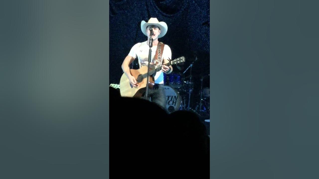 Dustin Lynch Middle of Nowhere (House of Blues Dallas) 2/6/16 YouTube
