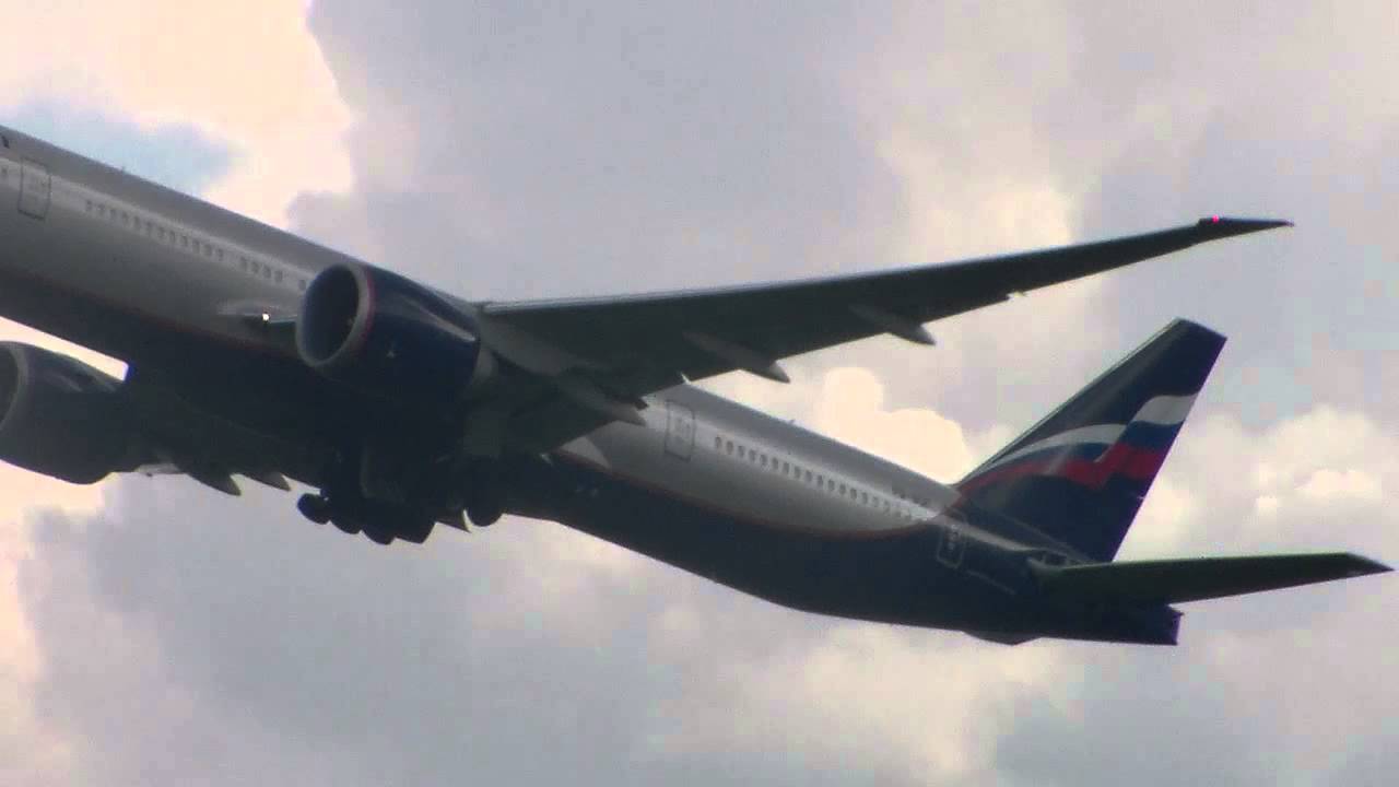 Взлёт самолёта Boeing 777-3M0(ER) Aeroflot VQ-BQF