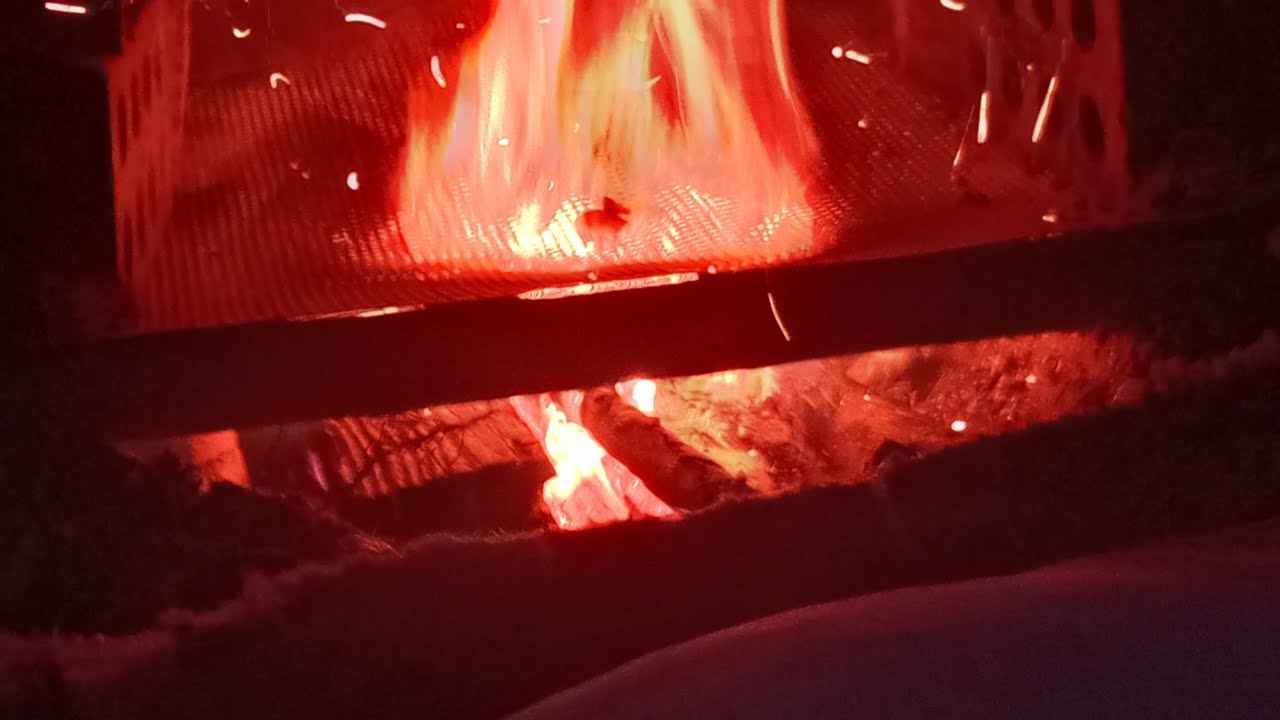 #шалаш -- сделали пристройку - YouTube