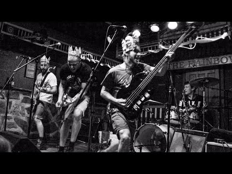 The Cardboard Crowns - Hats Off [Live]