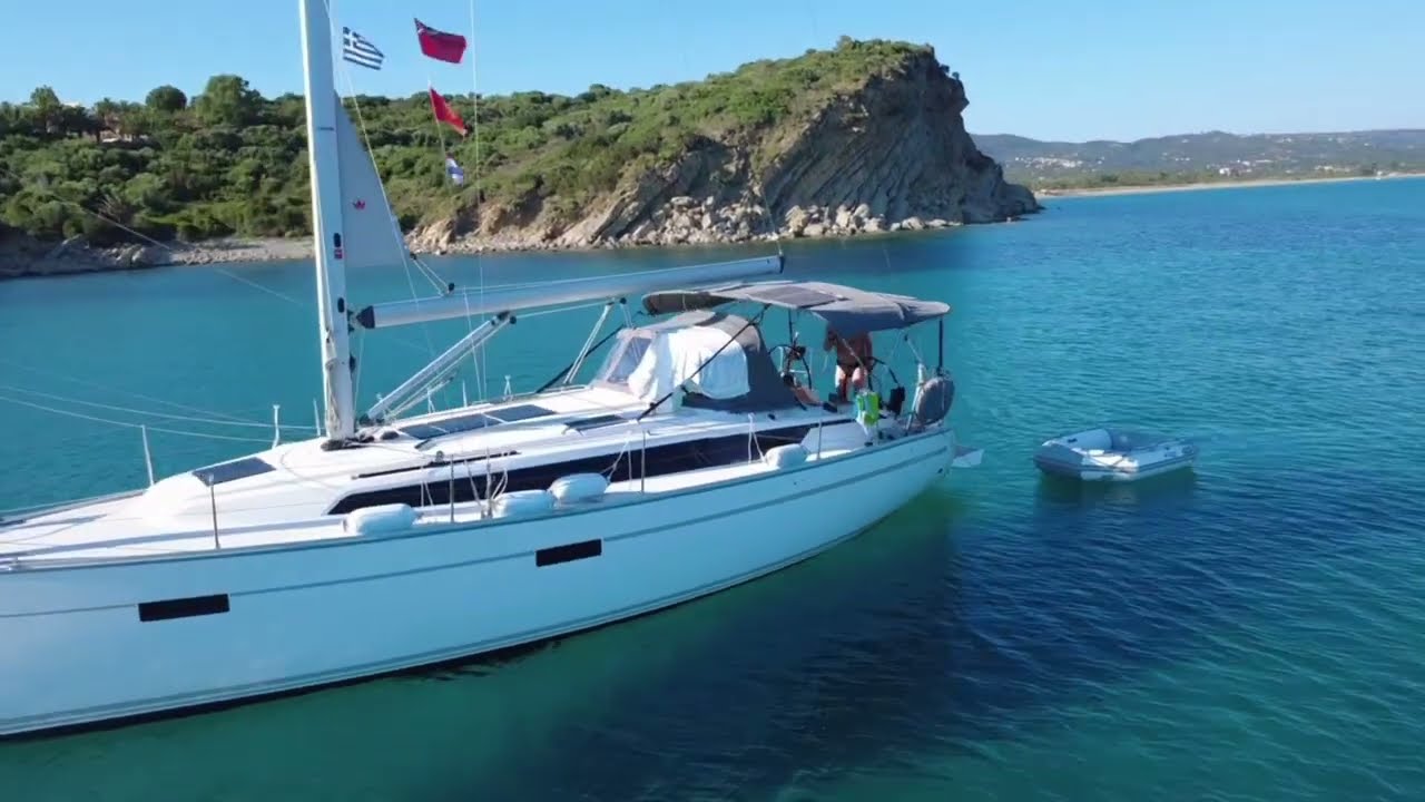 ⁣Bavaria 37 Cruiser 