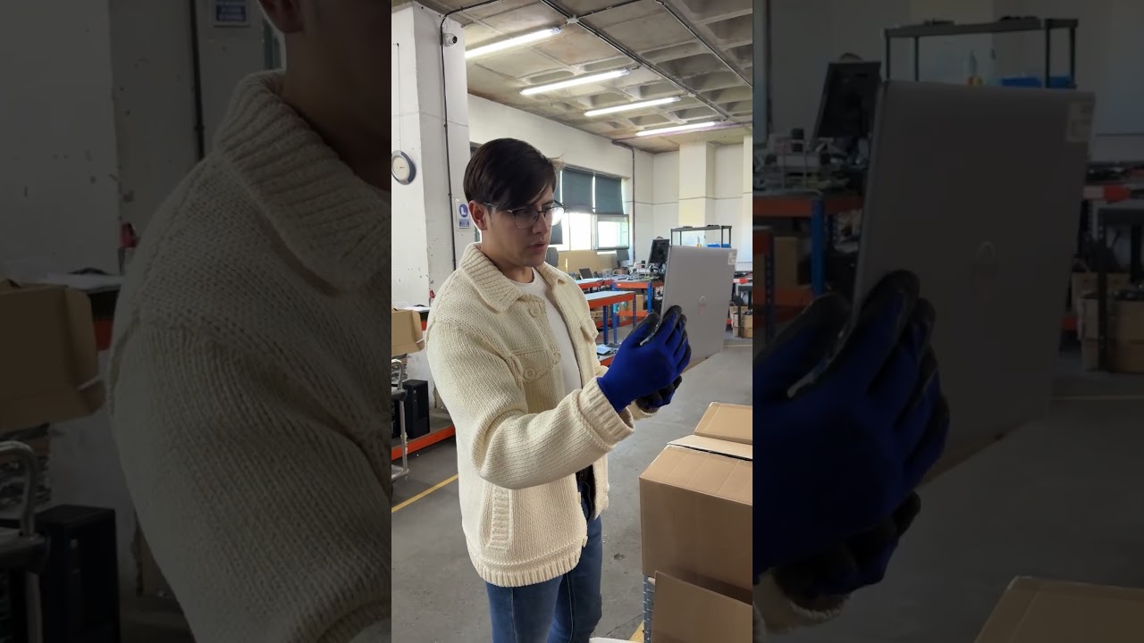 Abrimos un palet de portátiles reacondicionados | Revisión real de stock y calidad