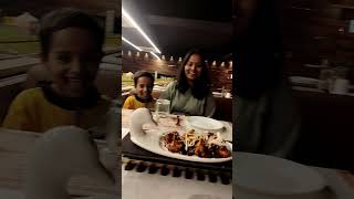 Belgaum chi pahili "Express" Hotel! 🚂 Jevan yete chak-ka gaadi madhun! #train #hotel #ytshorts