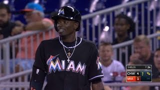 CWS@MIA: Gordon shows off his speed, for infield hit