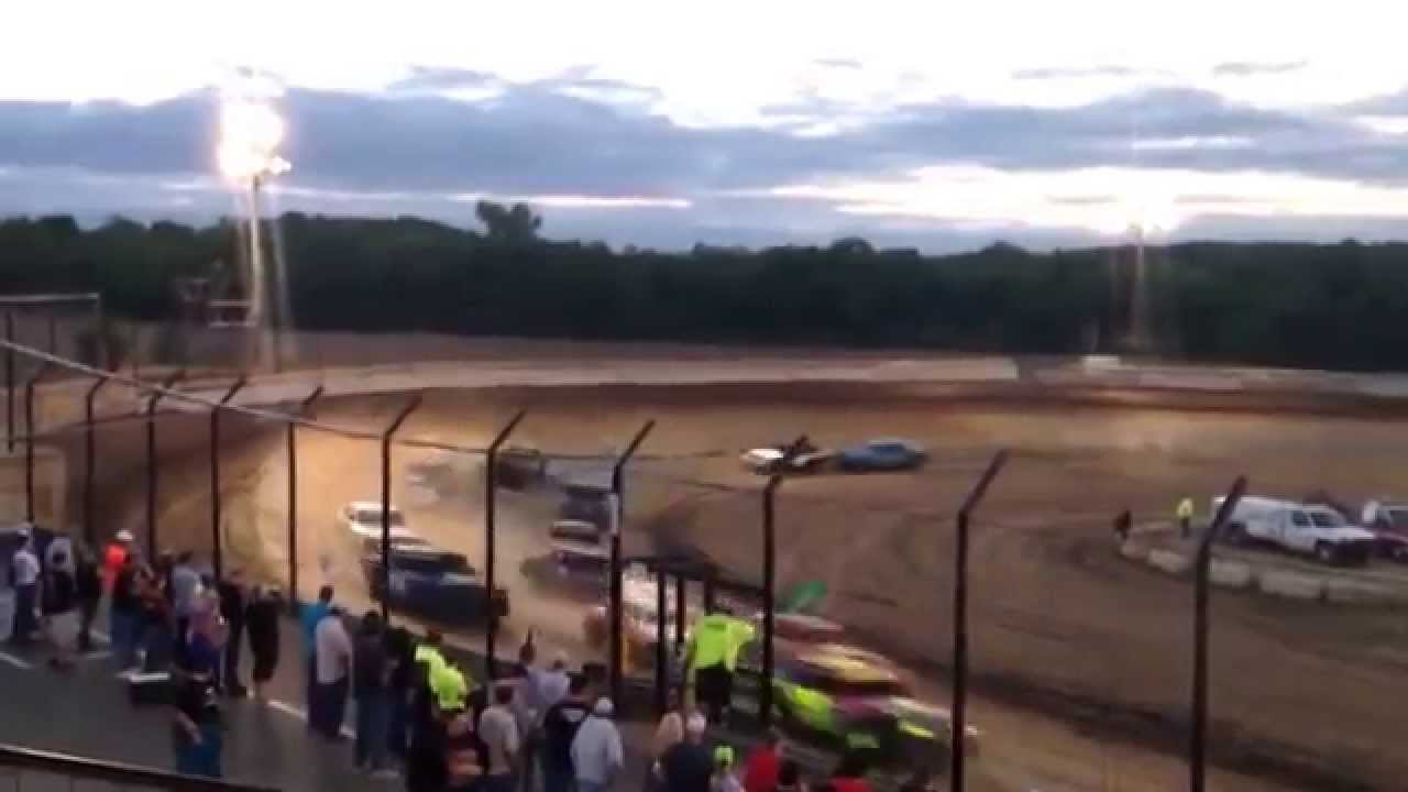 Atchison County Raceway 5-29-2015 Hobby Stock Feature - YouTube